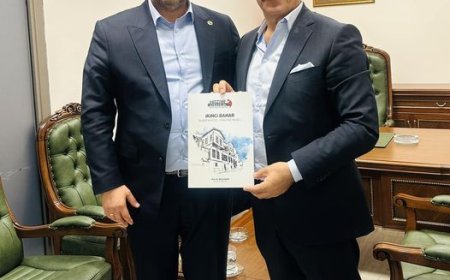 Sayın Mahmut Rıdvan Nazırlı'ya sunduk..